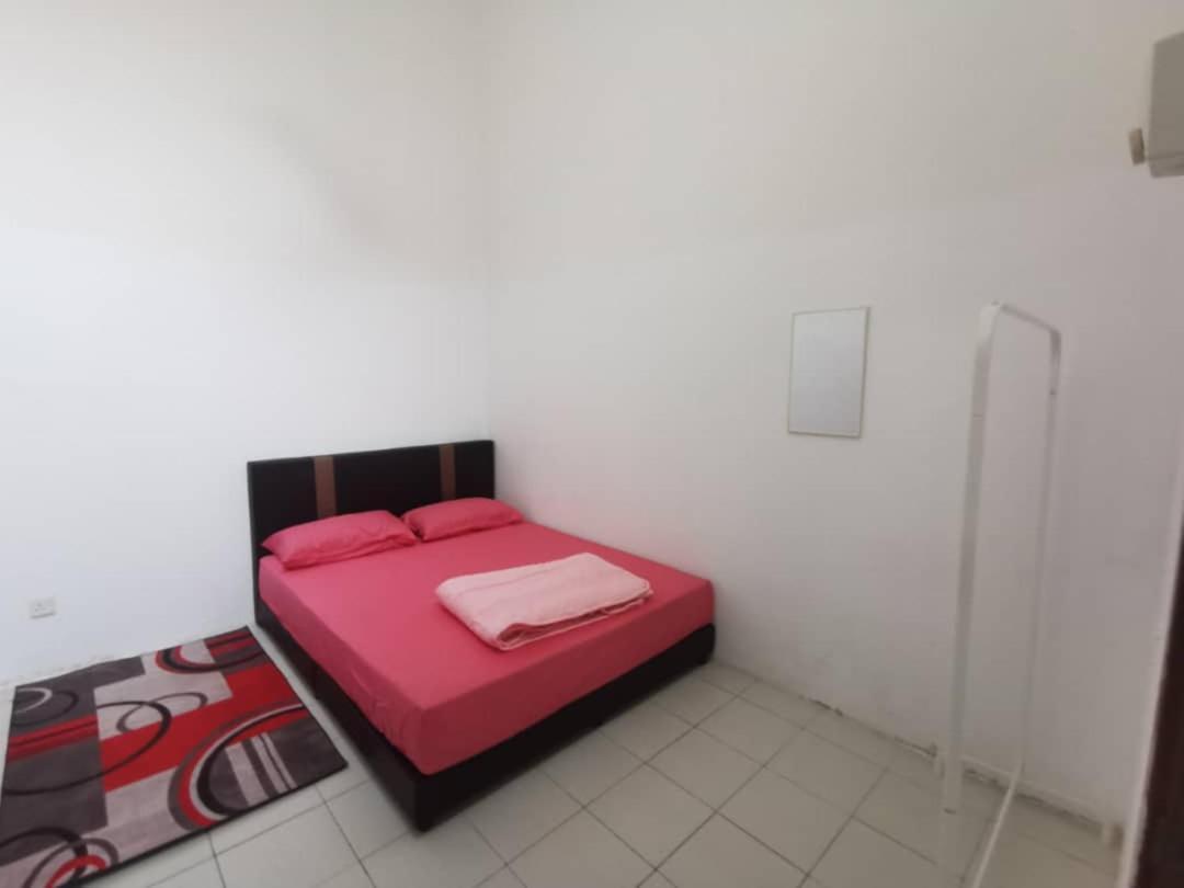As'Cattleya Homestay Sepang Esterno foto